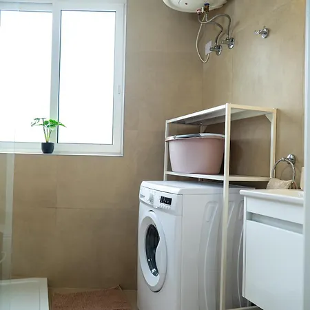 Stella & Rosie - Two Bedroom Apartment's By Eldi *