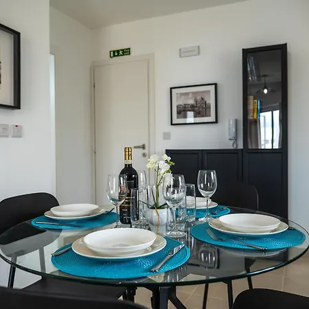 Stella & Rosie - Two Bedroom Apartment's By Eldi Apartment Pieta