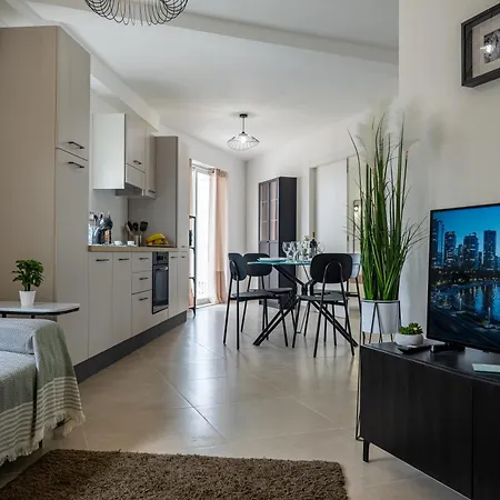 Stella & Rosie - Two Bedroom Apartment's By Eldi Apartment