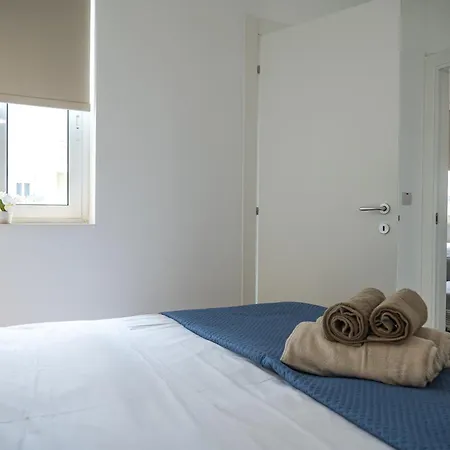 Stella & Rosie - Two Bedroom Apartment's By Eldi * Pietà