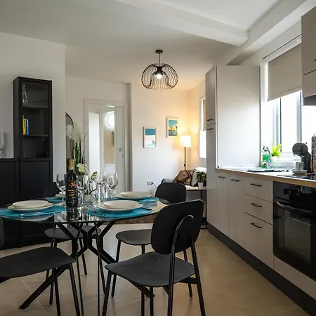 Stella & Rosie - Two Bedroom Apartment's By Eldi Lejlighed *