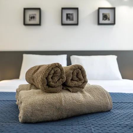 Stella & Rosie - Two Bedroom Apartment's By Eldi Apartman Pietà