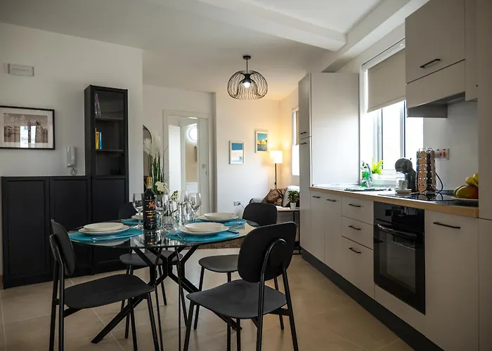 Stella & Rosie - Two Bedroom Apartment's By Eldi Appartamento *