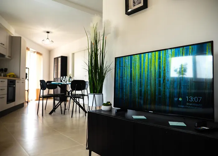 Appartamento Stella & Rosie - Two Bedroom Apartment's By Eldi Pietà